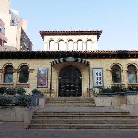 Apartamento Teatro Del Mercado Apartment Zaragoza Ngoại thất bức ảnh